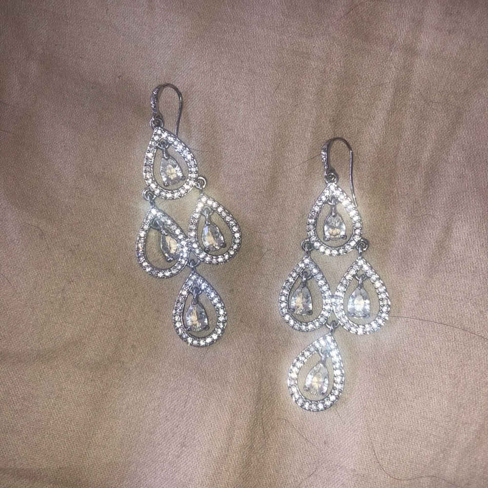 Chandelier silver Earrings-Carolee